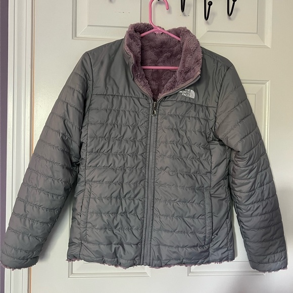 The Northface Mossbud Reversible Jacket - Picture 2 of 12